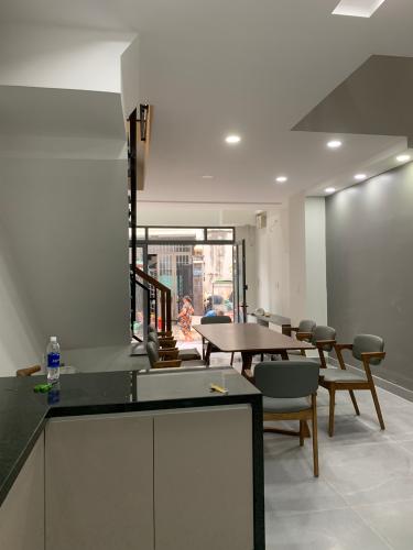 Phòng bếp nhà phố Quận Tân Bình Nhà phố Q.Tân Bình hướng Đông diện tích sử dụng 210m2, đầy đủ nội thất.