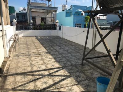 Sân thượng nhà phố đường Huỳnh Tấn Phát, Quận 7 Nhà phố hướng Tây Bắc diện tích 4mx16m, hẻm xe hơi.
