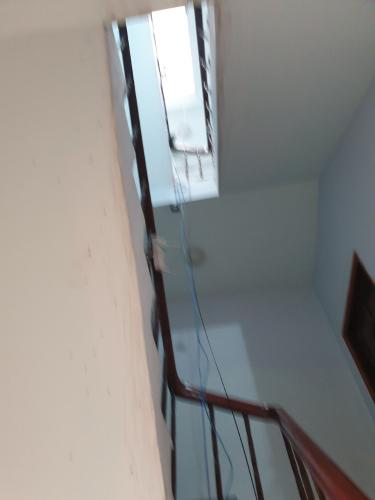 Không gian nhà phố Quận 7 Nhà phố hướng Đông Nam đường Gò Ô Môi 3 tầng, nội thất cơ bản.