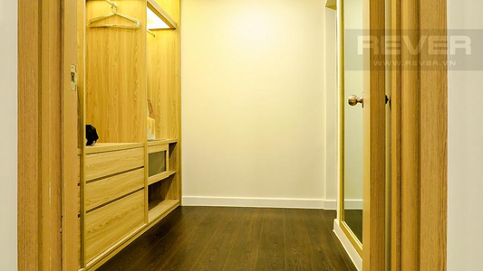 Căn hộ RiverGate Residence, Quận 4 Căn hộ RiverGate Residence tầng 25 view thành phố sầm uất, đầy đủ nội thất.