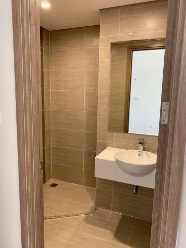 Toilet Vinhomes Grand Park Quận 9 Căn hộ Vinhomes Grand Park tầng trung, đón view ngoại khu mát mẻ.