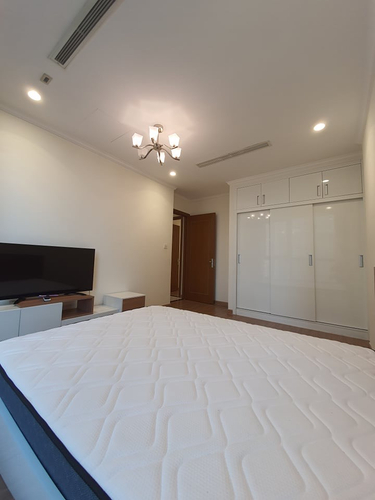 Căn hộ Vinhomes Central Park, Quận Bình Thạnh Căn hộ VInhomes Central Park tầng 15 view nội khu, đầy đủ nội thất.