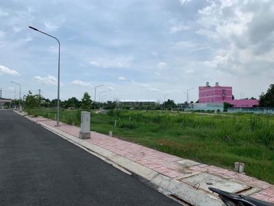 Đất nền Huyện Củ Chi Đất nền diện tích 81m2, nằm ngay UBND xã Tân Thông Hội, sổ hồng riêng.