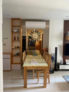 Căn hộ Vinhomes Grand Park, Quận 9 Căn hộ 2PN+  Vinhomes Grand Park hướng Đông Nam, đầy đủ nội thất.