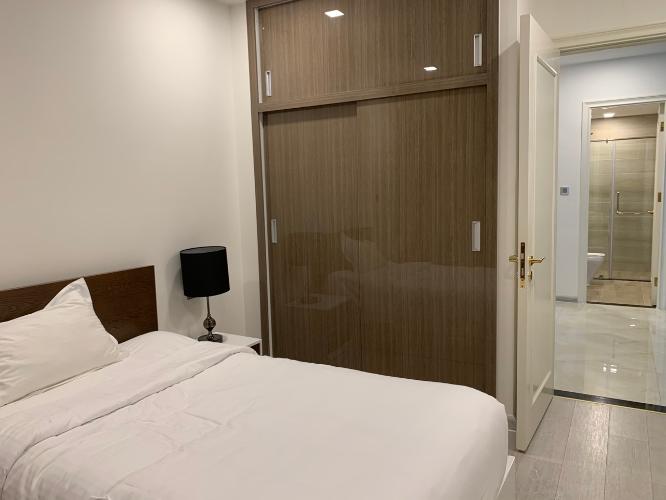 phòng ngủ Căn hộ Vinhomes Golden River, đầy đủ nội thất, tầng cao