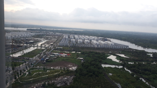 View căn hộ Vinhomes Grand Park, Quận 9 Căn hộ Vinhomes Grand Park tầng 30 view sông Tắc, đón gió mát mẻ.