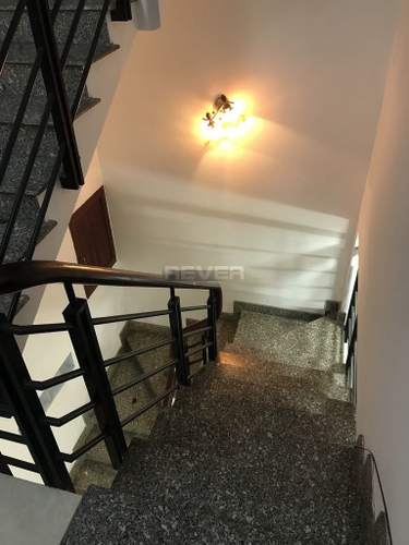 Nhà phố Quận Bình Tân Nhà phố diện tích 4mx 15m, thích hợp để kinh doanh, văn phòng và ở.