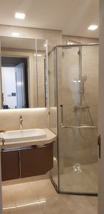 Căn hộ Vinhomes Golden River, Quận 1 Căn hộ Vinhomes Golden River tầng cao view thoáng mát, đầy đủ nội thất.