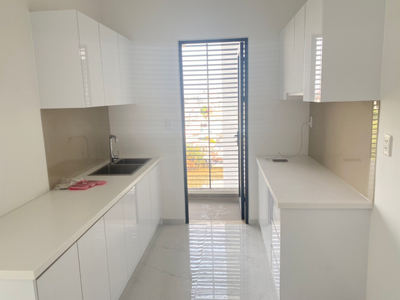 Căn hộ D'Lusso, Quận 2 Căn hộ D'Luso bàn giao nội thất cơ bản , view thoáng mát.