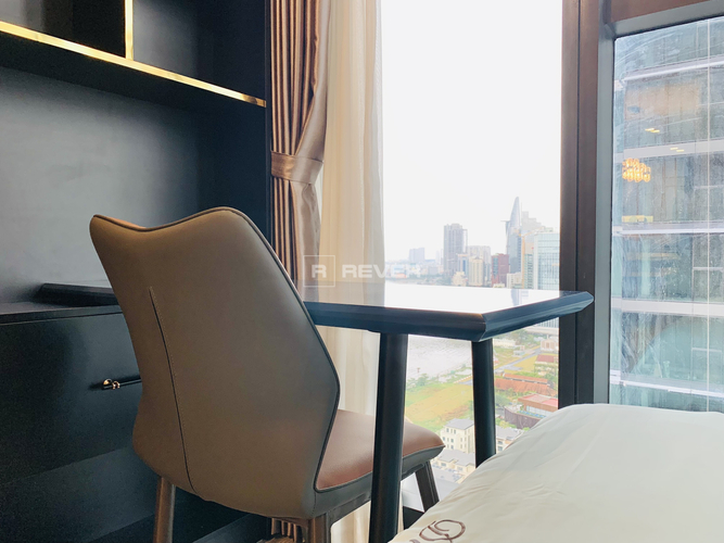  Căn hộ Vinhomes Golden River đầy đủ nội thất diện tích 121.8m²