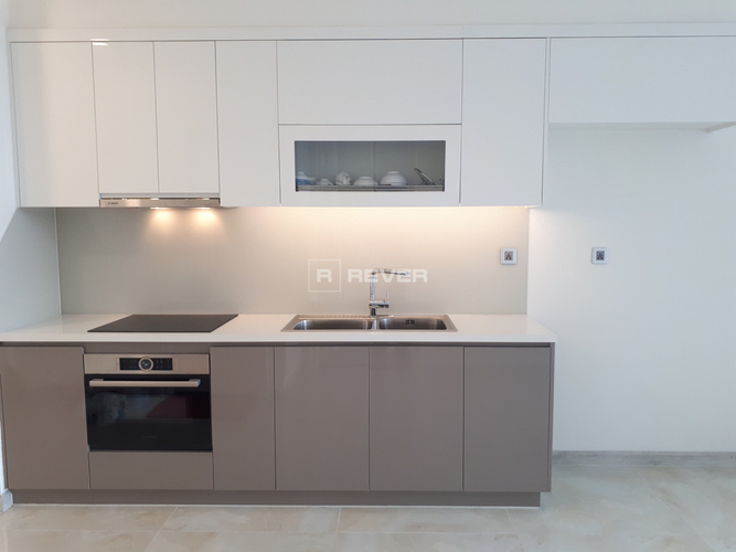  Căn hộ Vinhomes Golden River nội thất cơ bản diện tích 49.5m².