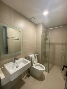 Căn hộ Q7 Boulevard, Quận 7 Căn hộ Q7 Boulevard ban công đón gió và ánh sáng, không có nội thất.