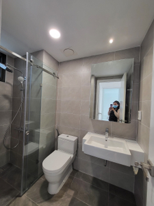 toilet căn hộ Precia Căn hộ Precia tầng 13 diện tích 71m2, không có nội thất.