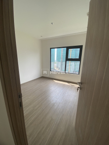  Căn hộ Vinhomes Grand Park hướng ban công tây bắc đầy đủ nội thất diện tích 82m².