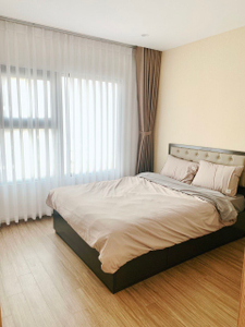  Căn hộ Vinhomes Grand Park đầy đủ nội thất, cửa hướng Tây Bắc.