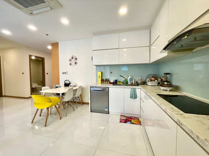 IMG_4131.HEIC Căn hộ Vinhomes Central Park đầy đủ nội thất diện tích 88.5m²