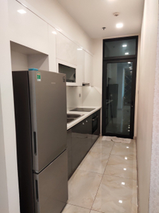 Căn hộ Vinhomes Golden River Căn hộ Vinhomes Golden River đầy đủ nội thất diện tích 70m²