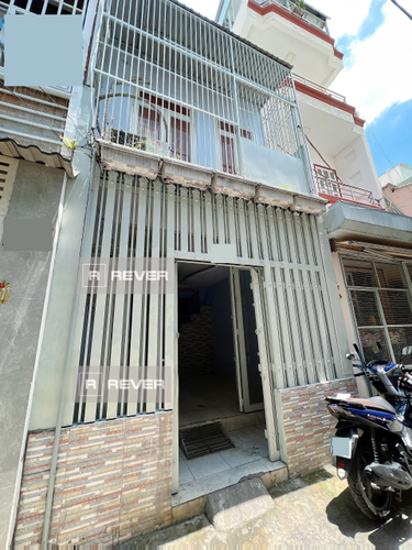  Nhà phố Đường Tạ Quang Bửu 2 tầng diện tích 36.4m² hướng đông nam pháp lý sổ hồng
