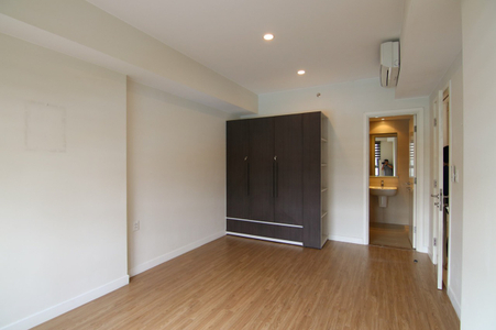 Duplex Masteri Thảo Điền, Quận 2 Duplex Masteri Thảo Điền có 3 phòng ngủ, nội thất cơ bản.