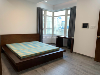  Cho thuê căn hộ 3PN tại Saigon Pearl hướng Bắc, diện tích 135m2
