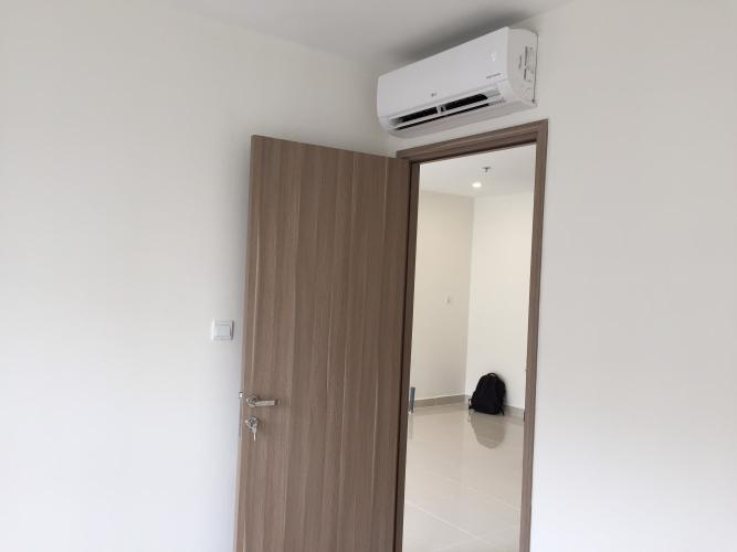  Căn hộ Vinhomes Grand Park hướng ban công tây nam không có nội thất diện tích 46.5m²