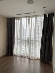 Căn hộ Vinhomes Central Park hướng ban công tây nam nội thất cơ bản diện tích 75.1m²