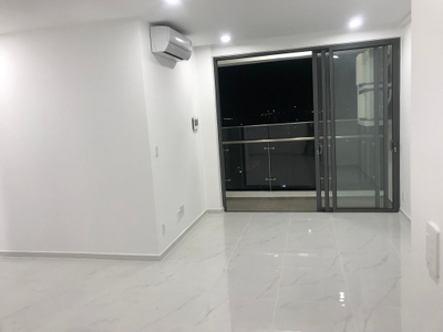 Căn hộ D'Lusso hướng ban công đông nam nội thất cơ bản diện tích 71.6m²