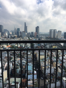 Căn hộ Soho Residence, Quận 1 Căn hộ Soho Residence tầng 26 thiết kế hiện đại, nội thất cơ bản.