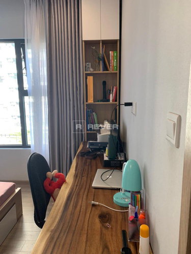 350381813_272905365261273_4292781435788940137_n.jpg Căn hộ Vinhomes Grand Park đầy đủ nội thất diện tích 89m²