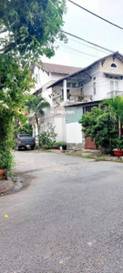  Nhà phố thiết kế 1 trệt, 1 lầu diện tích đất 77.2m2 nở hậu.