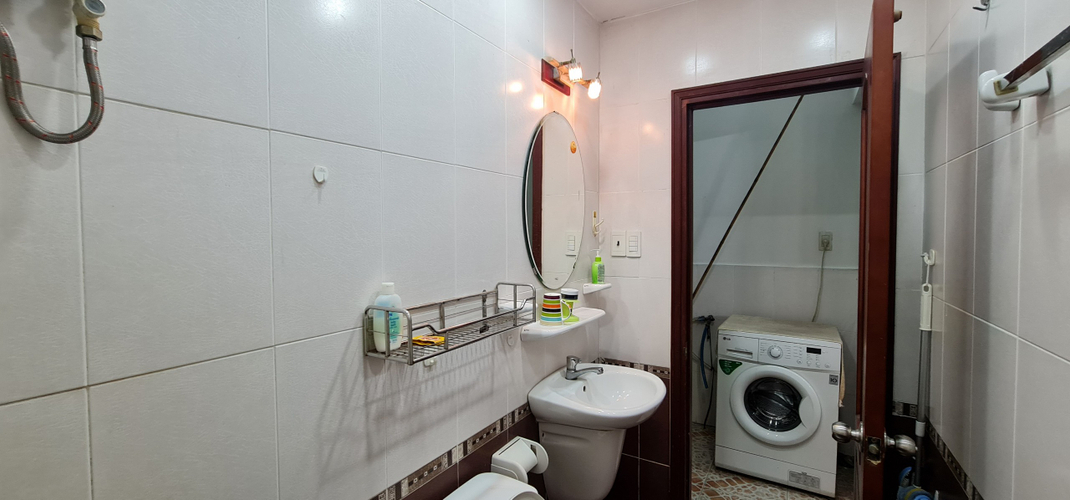 Căn hộ Khang Phú, Quận Tân Phú Căn hộ Khang Phú tầng 4 có 2 phòng ngủ, đầy đủ nội thất.