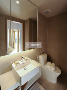  Căn hộ WestGate diện tích 59m2, nội thất cơ bản.