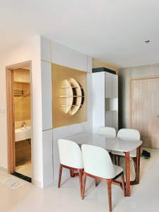  Căn hộ Vinhomes Grand Park đầy đủ nội thất, cửa hướng Tây Bắc.