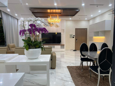 Penthouse Vinhomes Central Park, Quận Bình Thạnh Penthouse Vinhomes Central Park diện tích 206m2, đầy đủ nội thất.