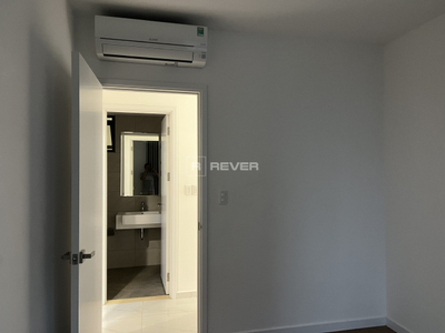 z4464946825972_42d3b7446ca80c823aadfb2af2b3e4e8.jpg Căn hộ D'Lusso nội thất cơ bản diện tích 65m²