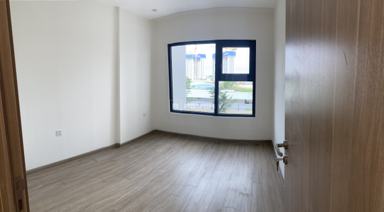 z4430829877583_3a1c885fb90659f791480aa9e6bf3afc.jpg Căn hộ Vinhomes Grand Park hướng ban công đông không có nội thất diện tích 47m²