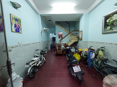 Nhà hẻm đường Nguyễn Thái Bình diện tích 33.2m2, không có nội thất.
