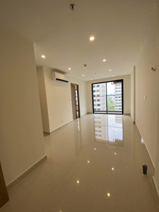  Căn hộ Vinhomes Grand Park hướng ban công đông nam không có nội thất diện tích 59m².