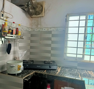 Nhà phố Quận 8 Nhà phố có cửa hướng Đông mát mẻ, thiết kế nhà 1 trệt, 1 lầu kiên cố.