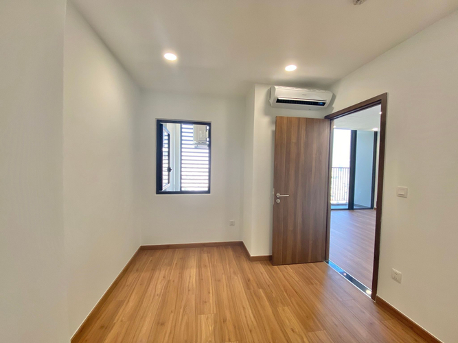 phòng ngủ căn hộ Ecogreen Saigon Căn hộ Eco Green SaiGon tầng 14 có 3 phòng ngủ, không có nội thất.