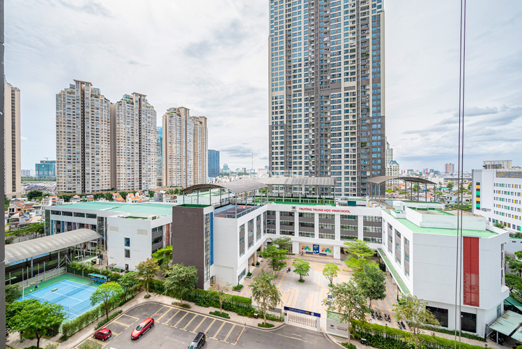  Căn hộ Vinhomes Central Park hướng ban công tây nam đầy đủ nội thất diện tích 52.7m².