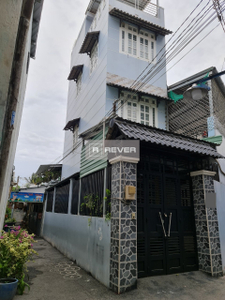 nhà phố quận 2 Nhà 3 mặt tiền hẻm ngay sau đường Nguyễn Duy Trinh, diện tích đất 85m2