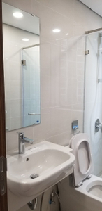  Căn hộ Eco Green Saigon hướng ban công tây đầy đủ nội thất diện tích 60.7m²