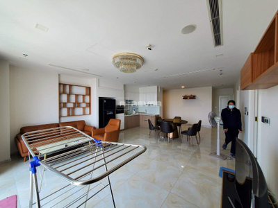 z4625309420983_0450ca53e73a5c17dc687ed883327070.jpg Căn hộ Vinhomes Golden River, diện tích 98.9m²