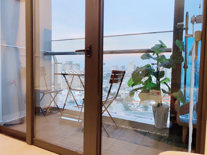  Căn hộ Vinhomes Golden River hướng ban công đông bắc đầy đủ nội thất diện tích 47m²