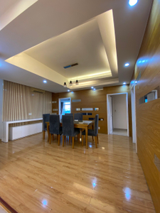 Căn hộ Riverpark Residence, Quận 7 Căn hộ Riverside Residence có 3 phòng ngủ, đầy đủ nội thất.