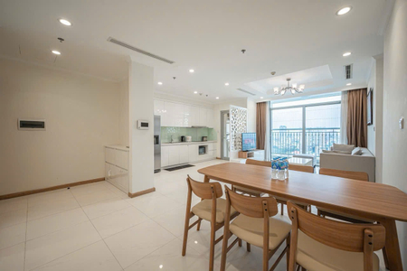 Cần bán nhiều căn 1PN 2PN 3PN 4PN đã có sổ hồng tại Vinhomes Central Park. LH 0768892255