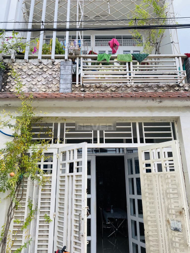 Nhà phố Quận Bình Tân Nhà phố có thiết kế 1 trệt, 1 lầu cửa hướng Bắc mát mẻ, khu dân cư sầm uất.