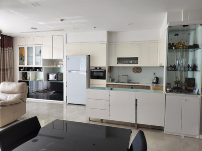 1671189658270.jpg Căn hộ Vinhomes Golden River đầy đủ nội thất diện tích 110m²