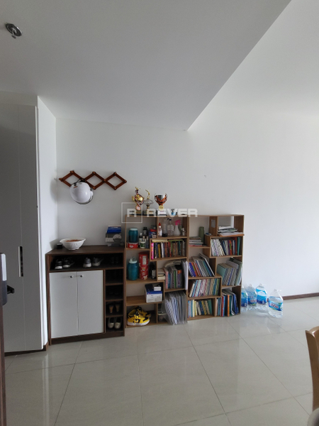 Căn hộ One Verandah hướng ban công đông nam đầy đủ nội thất diện tích 81m²